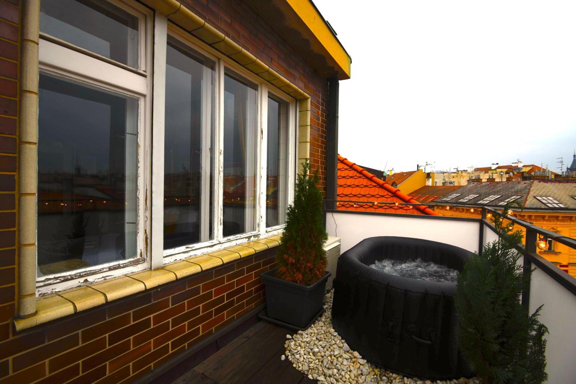 Waterfront River Side Roof Top Apartment - Terrace With City View ปราก ภายนอก รูปภาพ